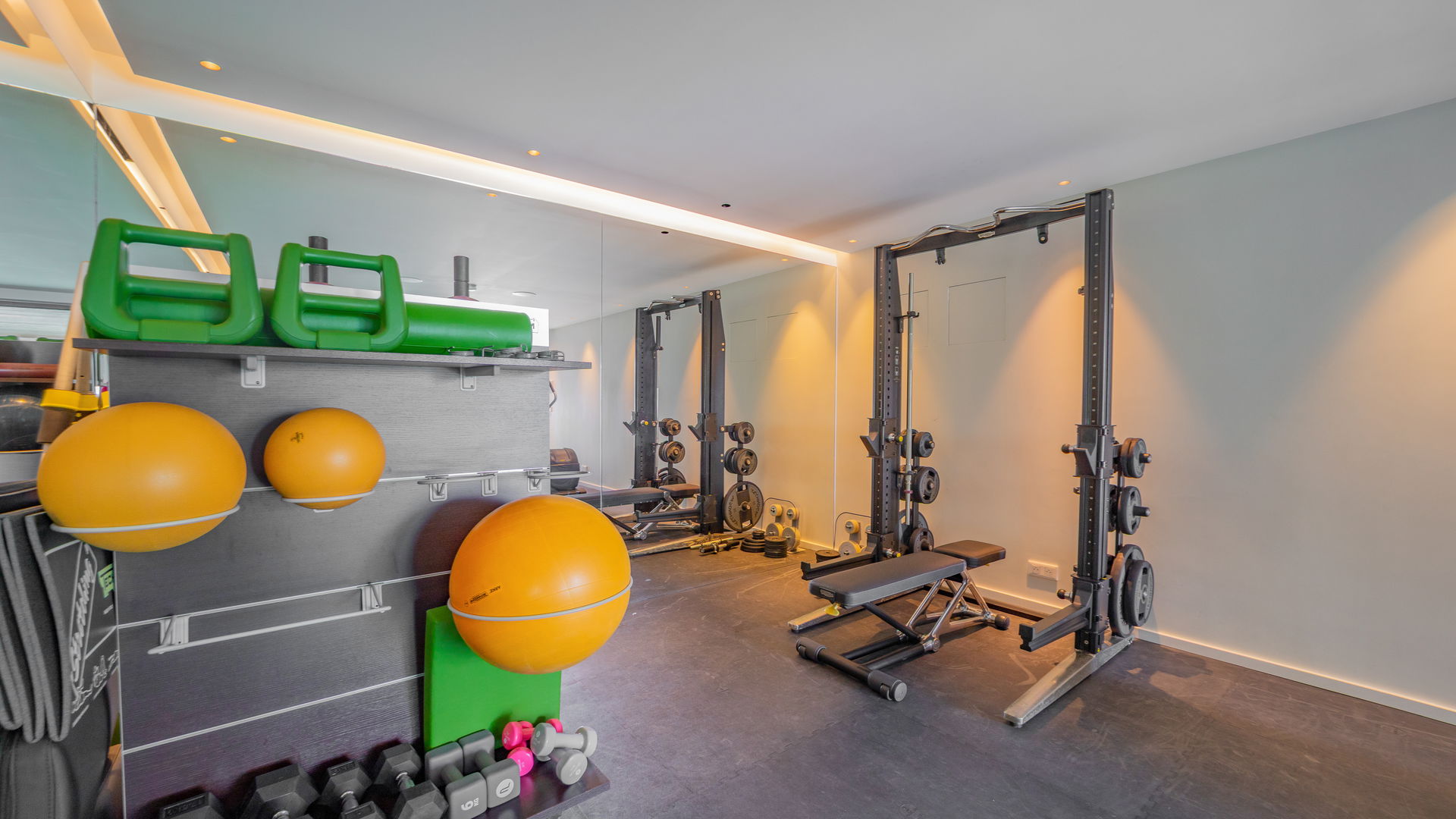 FITNESS AREA