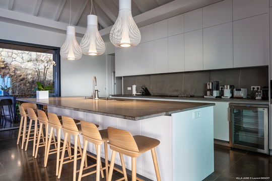 VILLA JUNE KITCHEN & DINING AREA 3