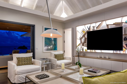 VILLA JUNE LIVING AREA 5