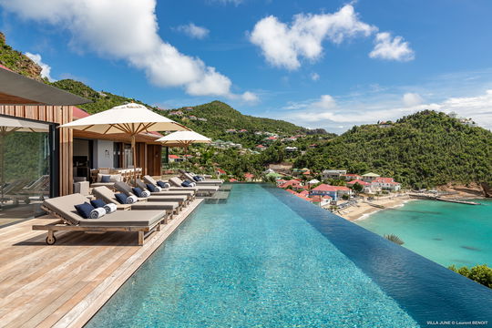 VILLA JUNE POOL & TERRACE 1