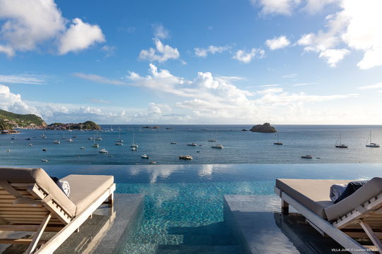 VILLA JUNE POOL & TERRACE 3