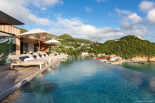 VILLA JUNE POOL & TERRACE 5