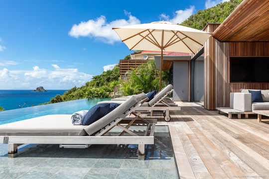 VILLA JUNE POOL & TERRACE 8
