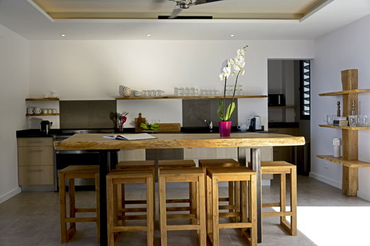 VILLA EDUNIA KITCHEN & DINING AREA 8
