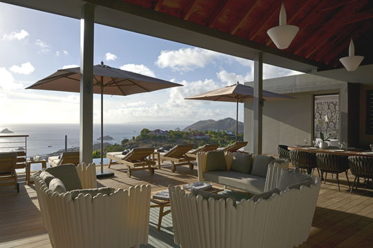 VILLA EDUNIA OUTDOOR LOUNGE AREA 2