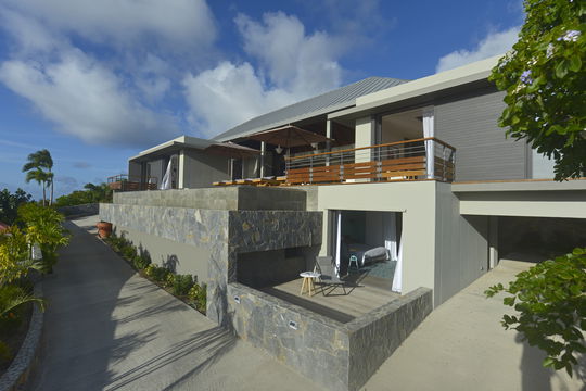 VILLA EDUNIA OUTDOORS 1