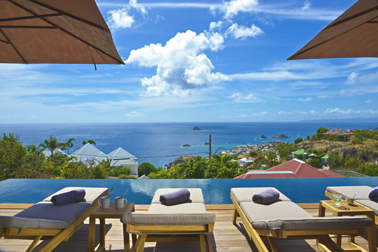 VILLA EDUNIA POOL & TERRACE 3