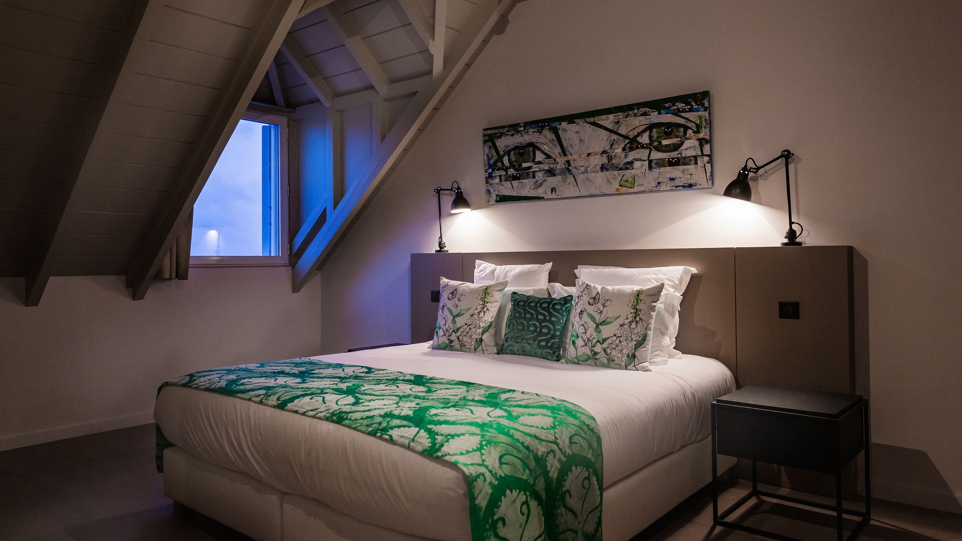 BEDROOM 4