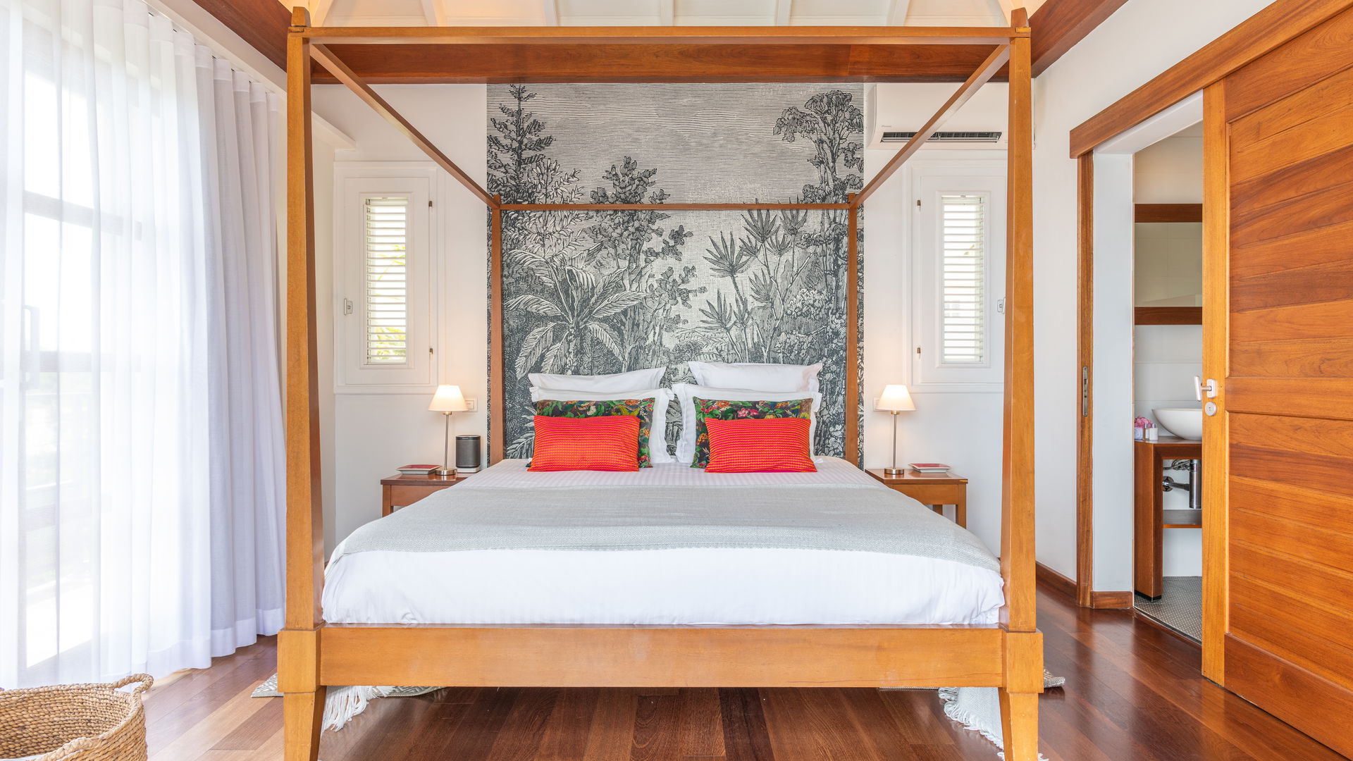 BEDROOM 1
