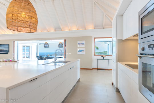VILLA OCEAN'S 5 KITCHEN & DINING AREA 5