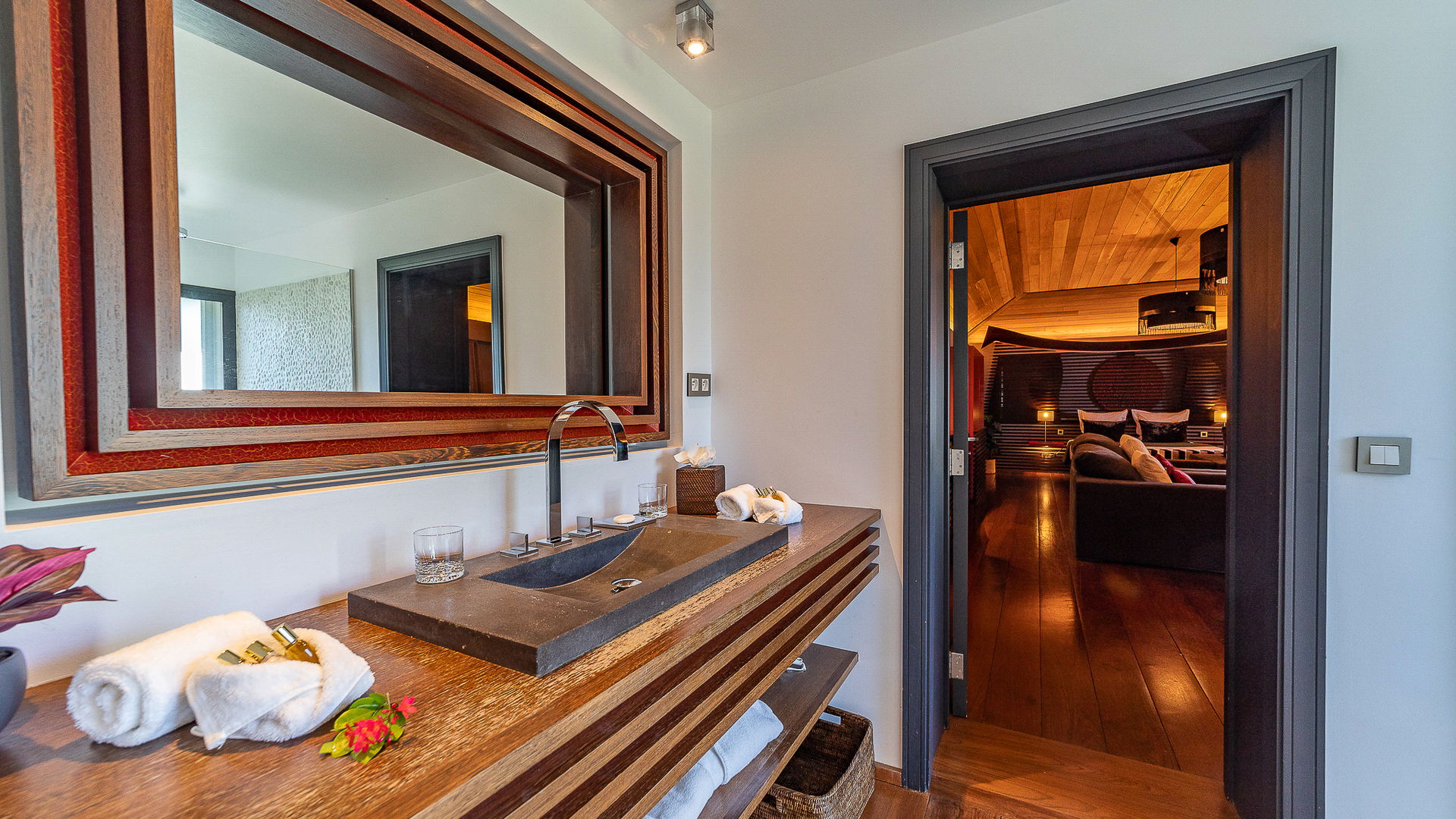 BEDROOM 5