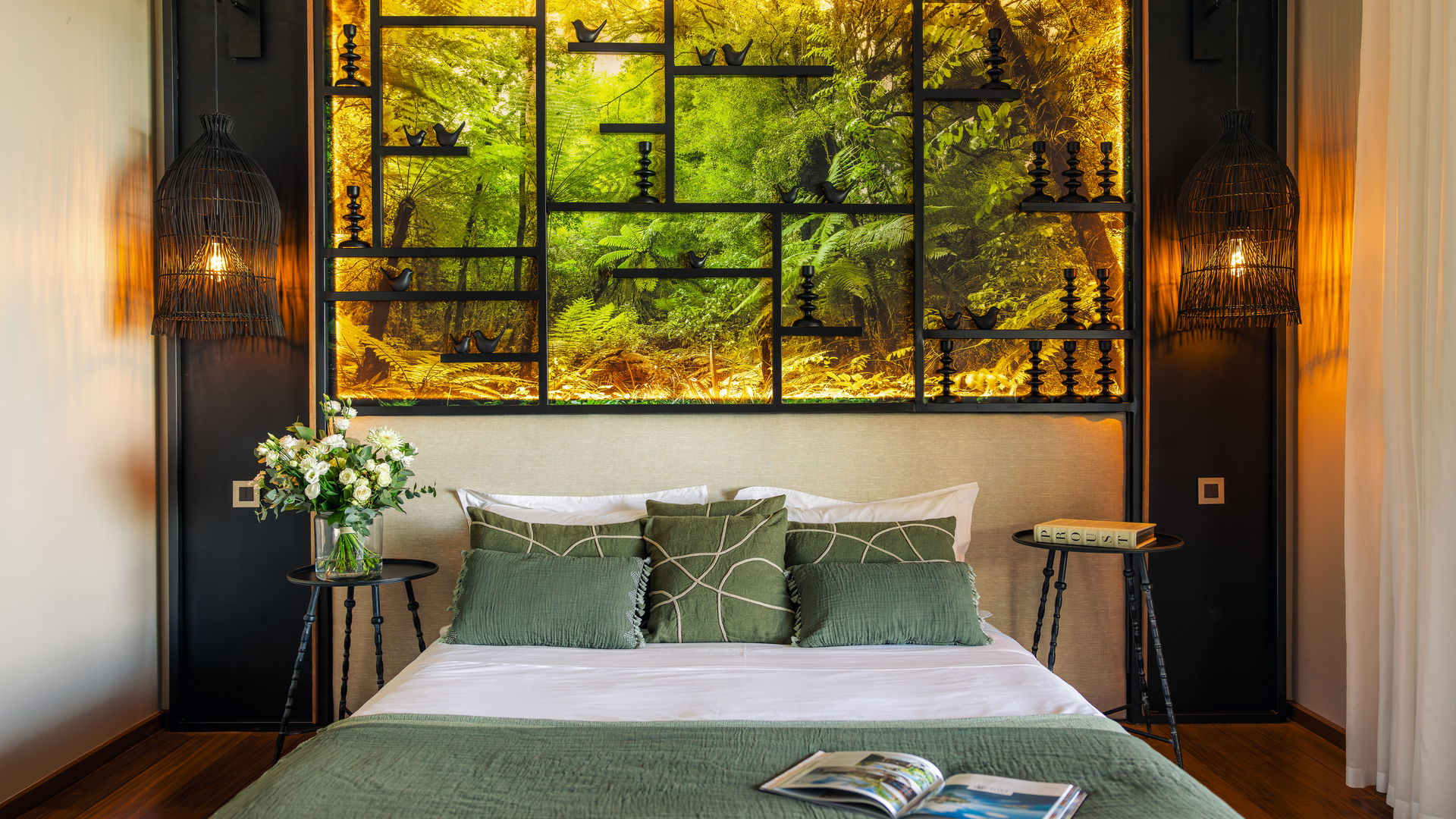 BEDROOM 6