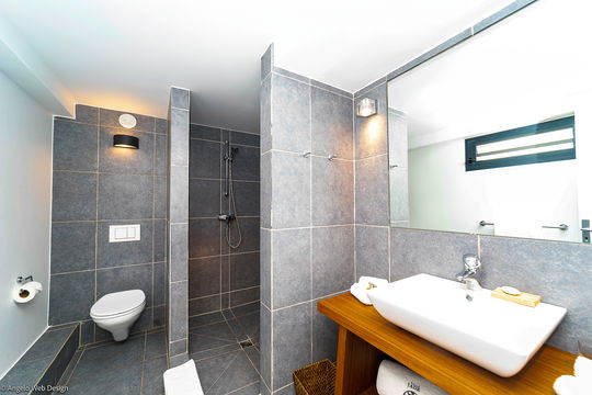 VILLA JADE BEDROOM8 5