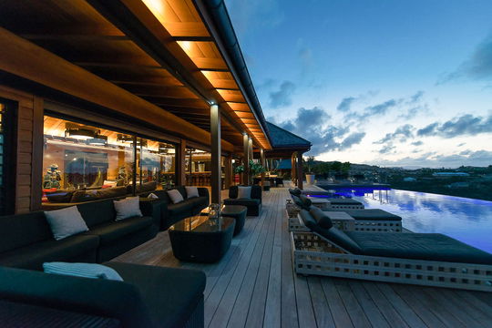 VILLA JADE BY NIGHT 2