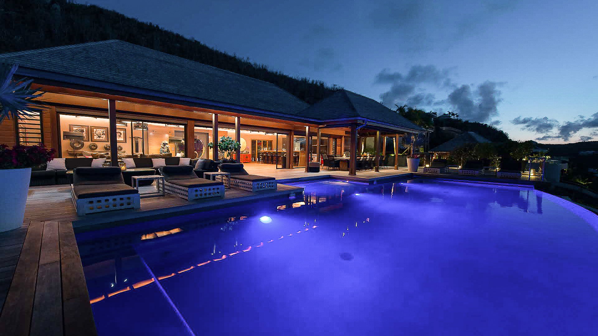 BY NIGHT