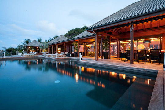 VILLA JADE BY NIGHT 4