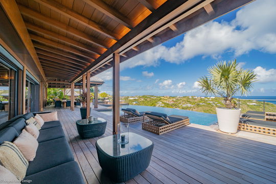 VILLA JADE JACUZZI & LOUNGE AREAS 2