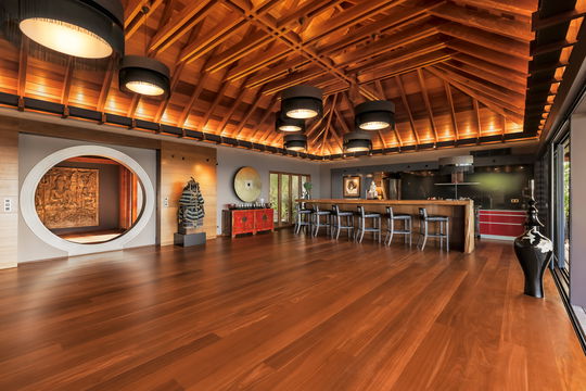 VILLA JADE KITCHEN & DINING AREA 1