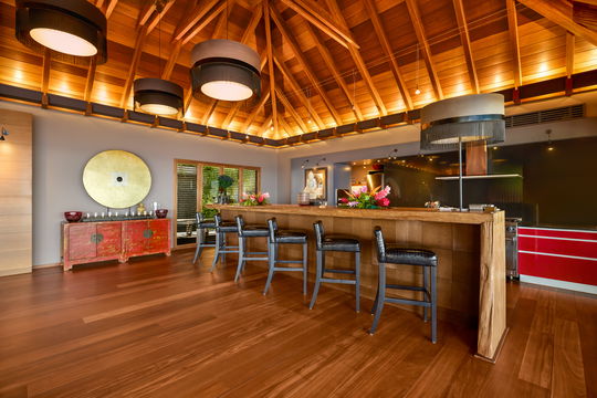 VILLA JADE KITCHEN & DINING AREA 2