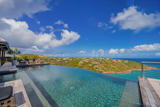 VILLA JADE POOL & TERRACE 9