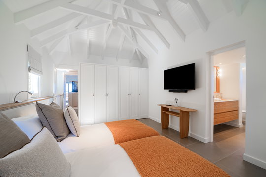 VILLA LUNA BEDROOM3 5