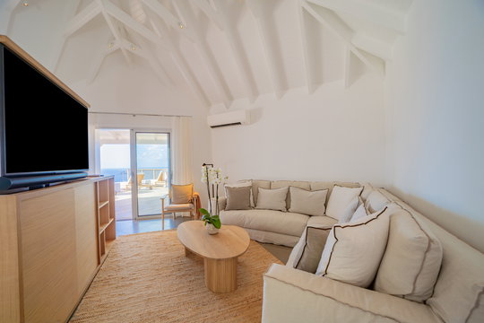 VILLA LUNA LIVING AREA 1