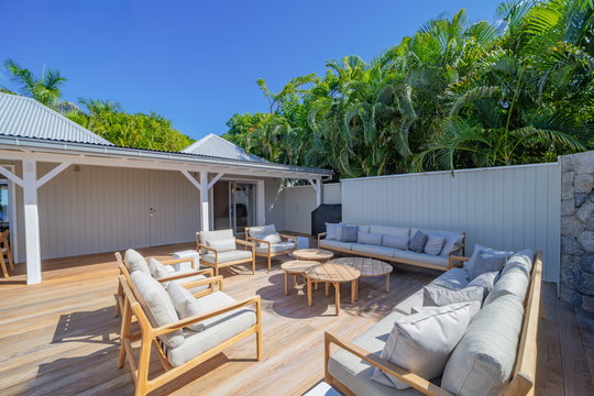 VILLA LUNA LIVING AREA 5