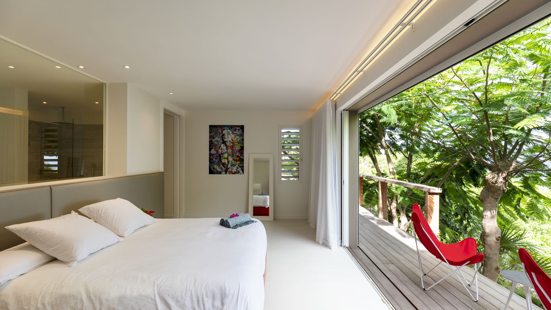 BEDROOM 4