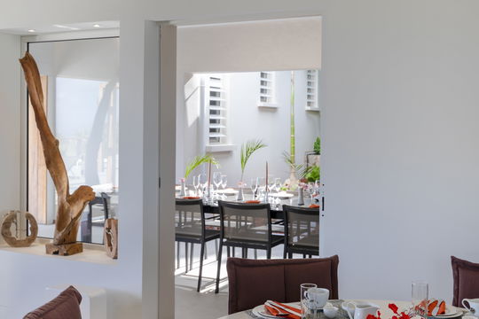 VILLA KRYSTEL KITCHEN & DINING AREA 10