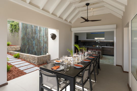 VILLA KRYSTEL KITCHEN & DINING AREA 3