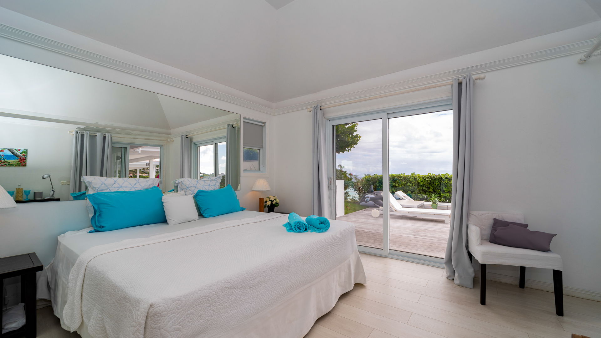 BEDROOM 1