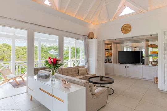 VILLA IPANEMA LIVING AREA 1