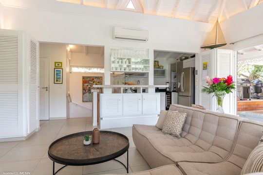 VILLA IPANEMA LIVING AREA 3