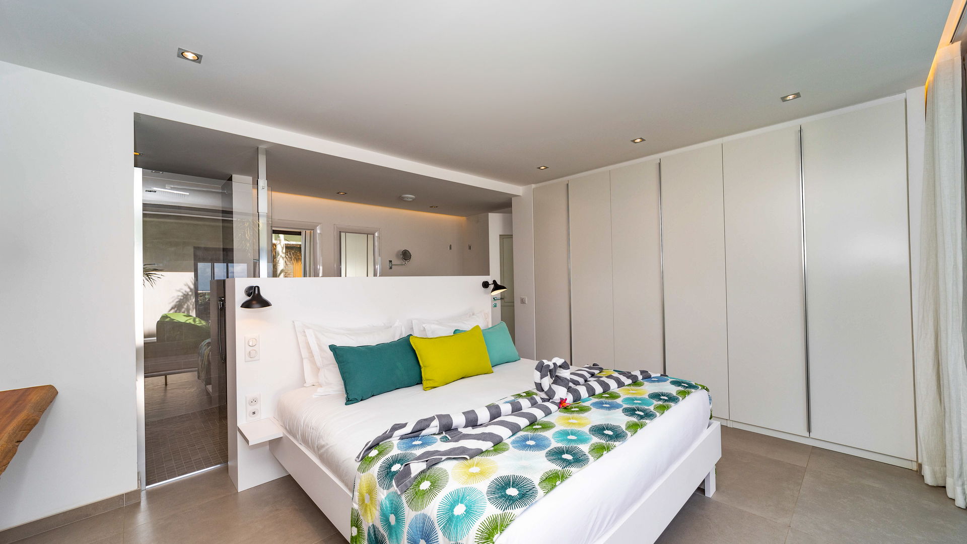 BEDROOM 1