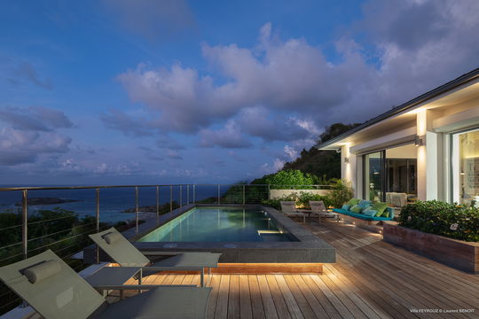 VILLA FEYROUZ BY NIGHT 2