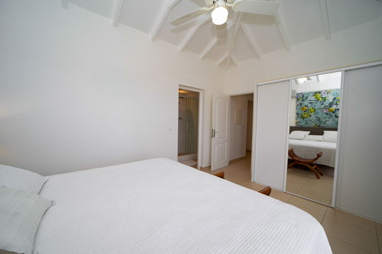 VILLA GROS ILETS BEDROOM1 3