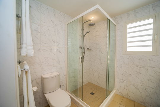 VILLA GROS ILETS BEDROOM2 6