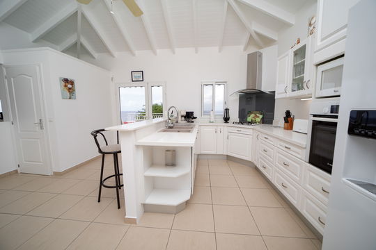 VILLA GROS ILETS KITCHEN & DINING AREA 1