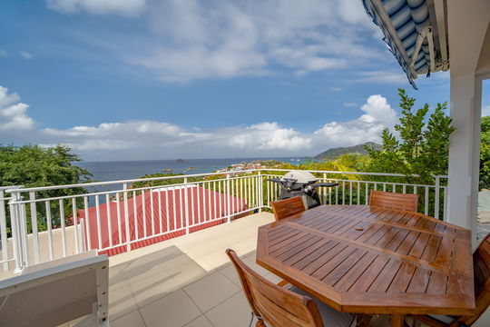 VILLA GROS ILETS KITCHEN & DINING AREA 5