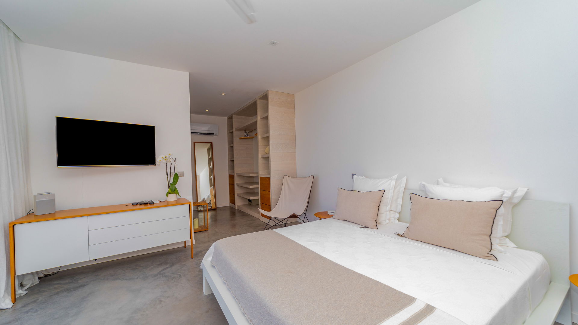 BEDROOM 5
