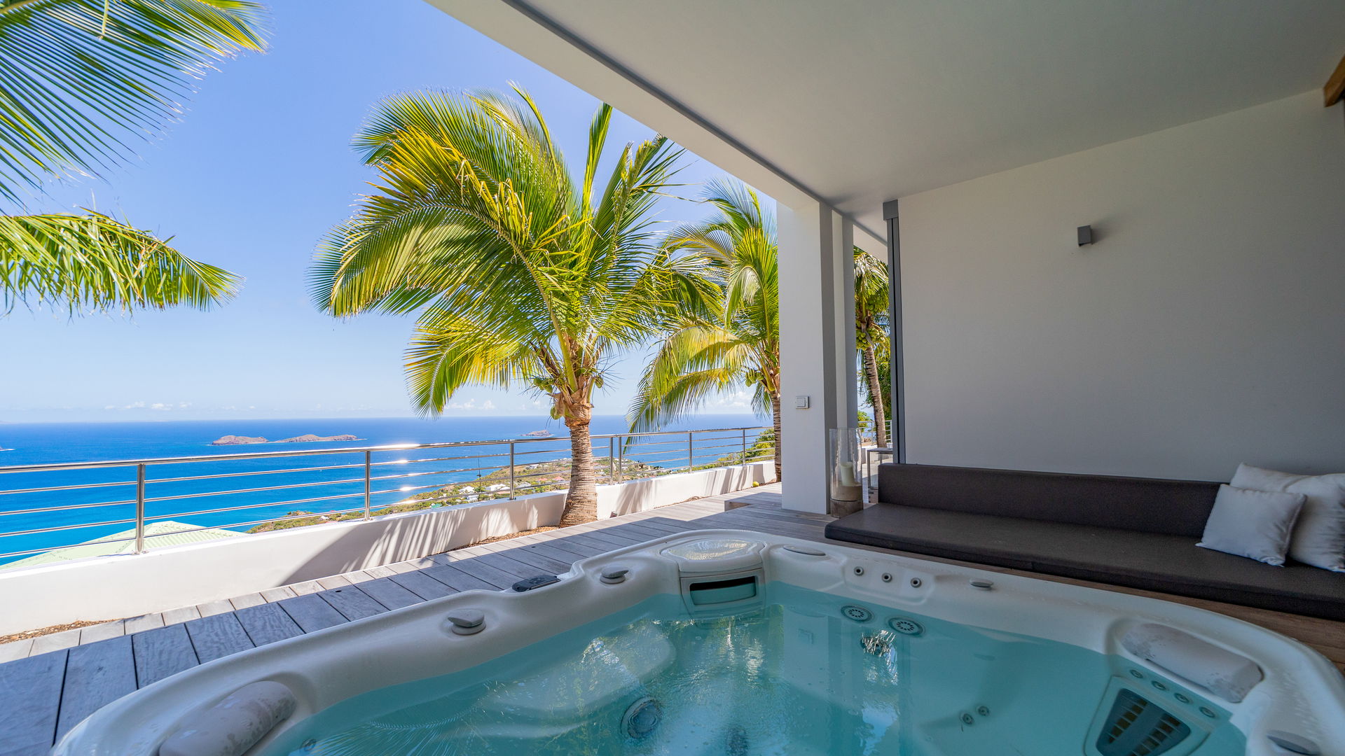 FITNESS & JACUZZI