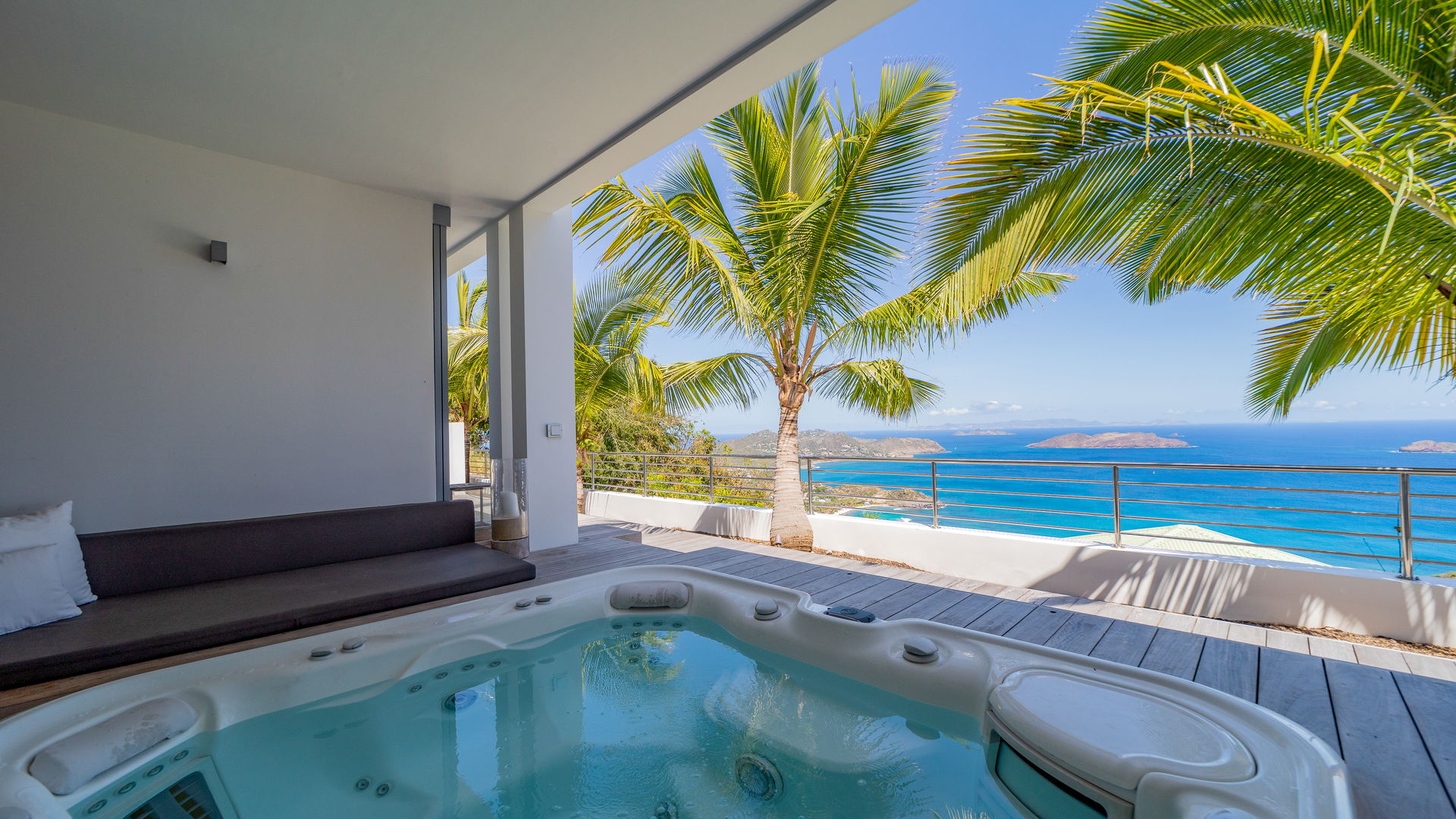FITNESS & JACUZZI