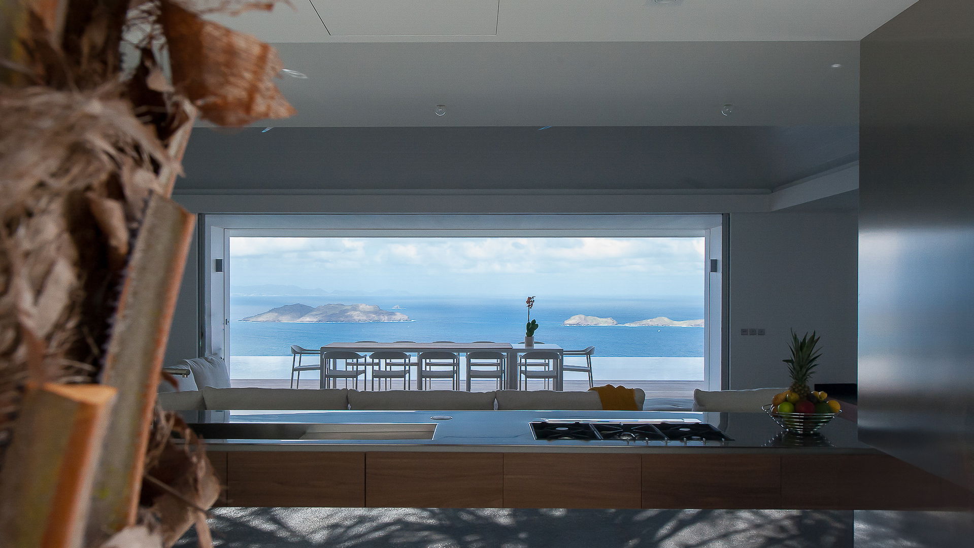 KITCHEN & DINING AREA