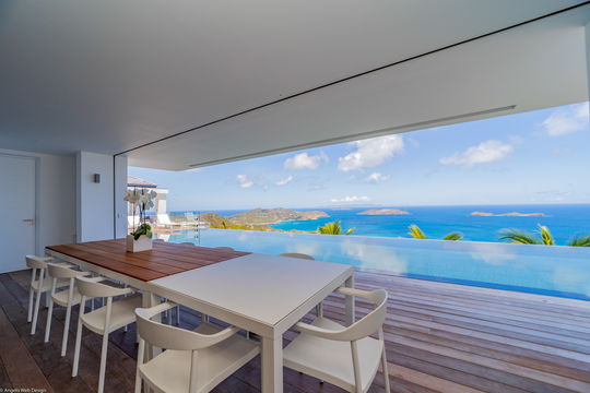 VILLA GINGER KITCHEN & DINING AREA 3