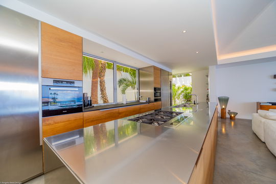 VILLA GINGER KITCHEN & DINING AREA 7