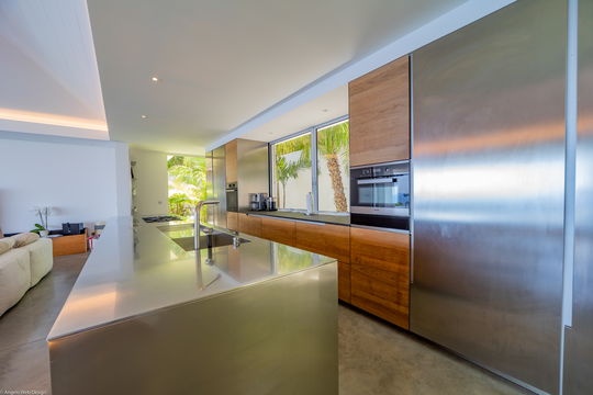 VILLA GINGER KITCHEN & DINING AREA 8
