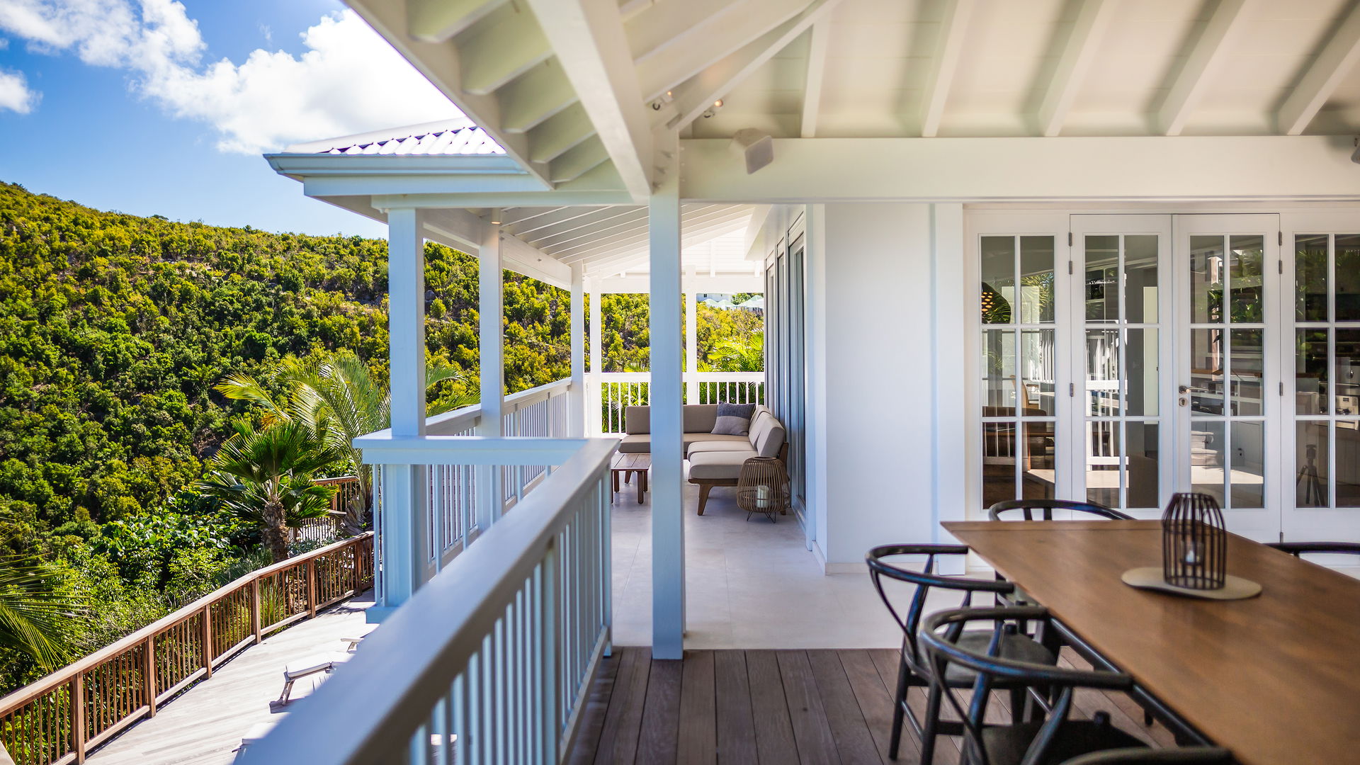 DINING AREAS