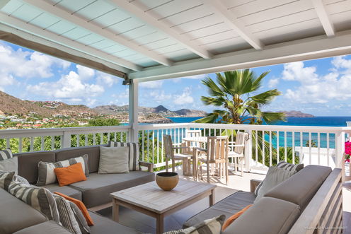 VILLA LUZ OUTDOOR LOUNGE AREA 1