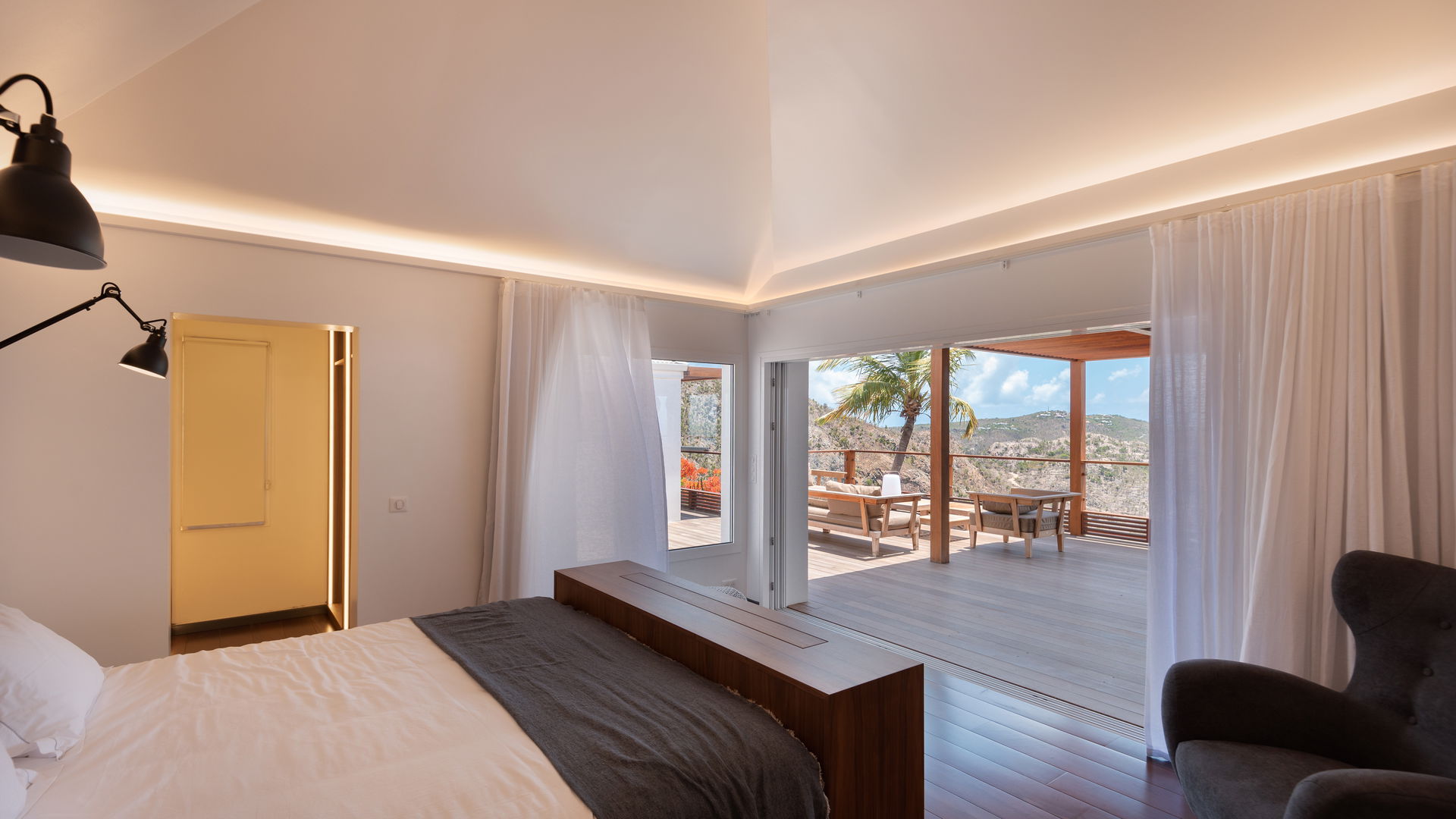 BEDROOM 1