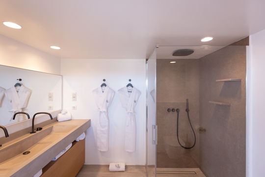 VILLA JABLE BEDROOM5 4